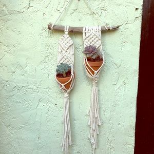 Macrame double hanging planter